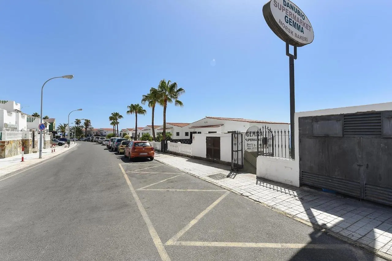 Los Canarios 630 By Villagrancanaria باتالاباكا 0*,